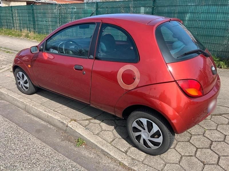 Second-hand Ford Ka 69 CP (50 kW) 2007 Roșu Hatchback