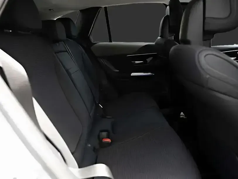 Gebraucht Mercedes GLC200 Avantgarde 2025 Silber SUV