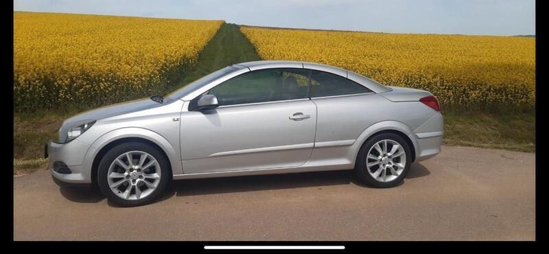 Silber Gebraucht 2006 Opel Astra Cabriolet Edition Cabrio | 3.800 € (Fairer Preis) - Bild 1/4