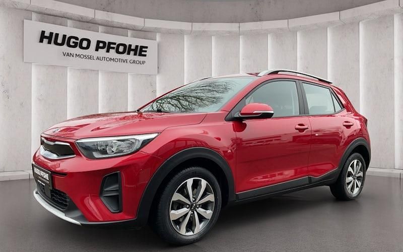 Rot Gebraucht 2020 Kia Stonic Vision SUV | 16.290 € (Fairer Preis) - Bild 1/4