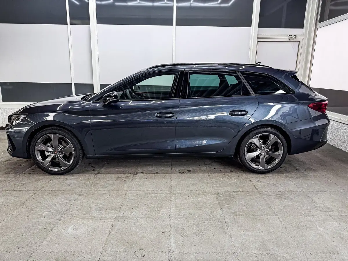Neu Cupra Leon 150 PS (110 kW) 2026 Eis weiss 2y2y Kombi
