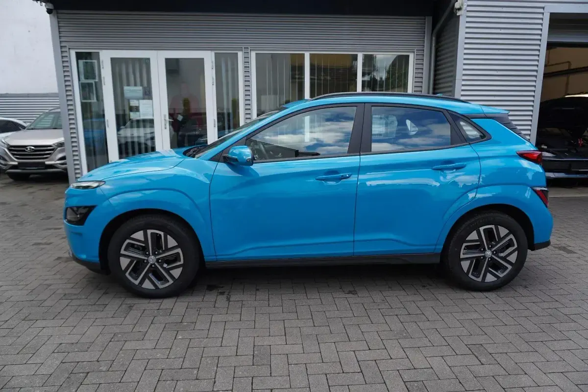 Gebraucht Hyundai Kona Select 100 kW (136 PS) 2022 Dive in jeju SUV