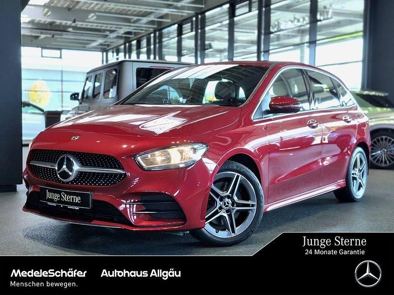 Rot Gebraucht 2022 Mercedes B250e AMG Van / Kleinbus | 26.470 € (Fairer Preis) - Bild 1/4