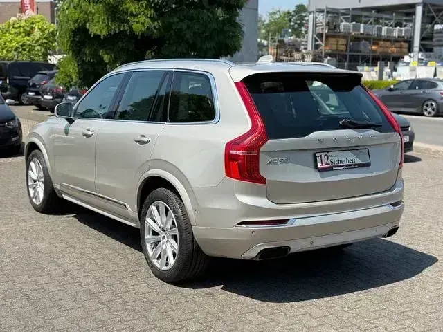Gebraucht Volvo XC90 Inscription 235 PS (172 kW) 2016 Silber SUV