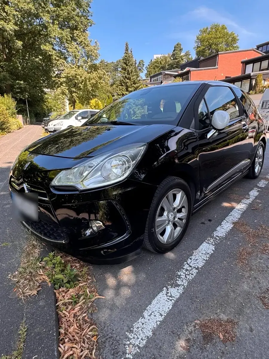 Gebraucht Citroën DS3 Sport Chic 85 PS (62 kW) 2013 Schwarz Kombi