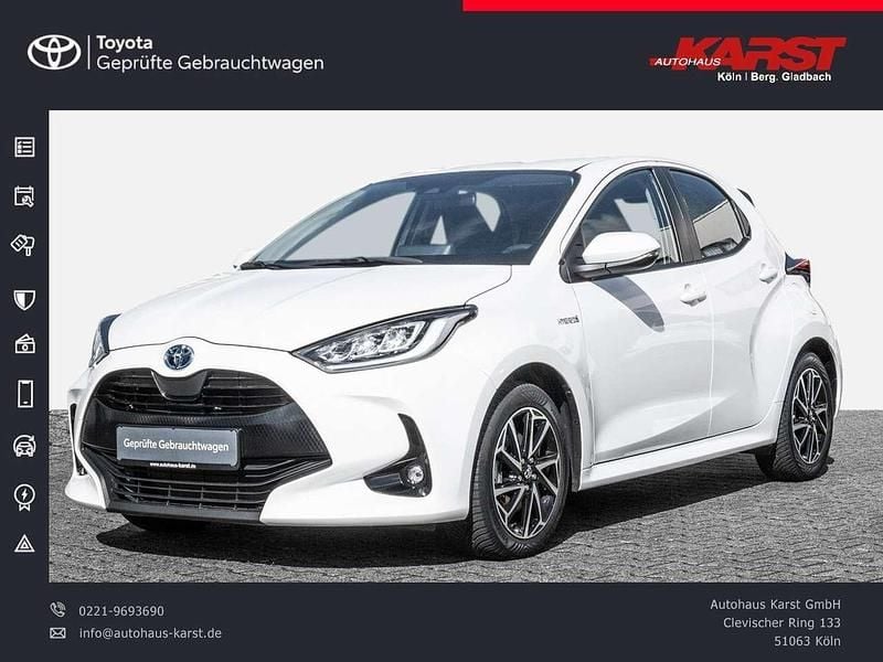 Schneeweiss Gebraucht 2021 Toyota Yaris Hybrid Basis | 17.690 € (Superpreis) - Bild 1/4