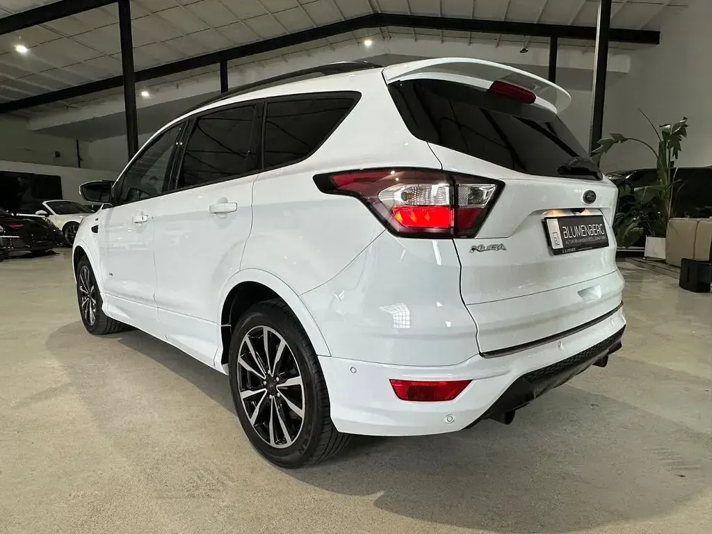 Gebraucht Ford Kuga ST-Line 179 PS (131 kW) 2017 Weiß SUV