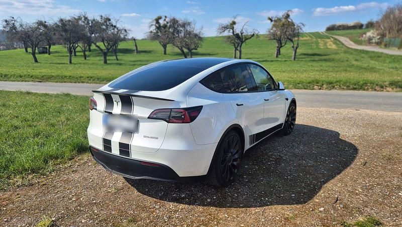 Gebraucht Tesla Model Y Performance 393 kW (535 PS) 2024 Weiß SUV