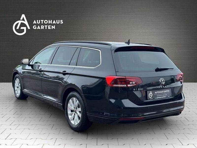 Gebraucht VW Passat 140 PS (102 kW) 2022 Andere Kombi