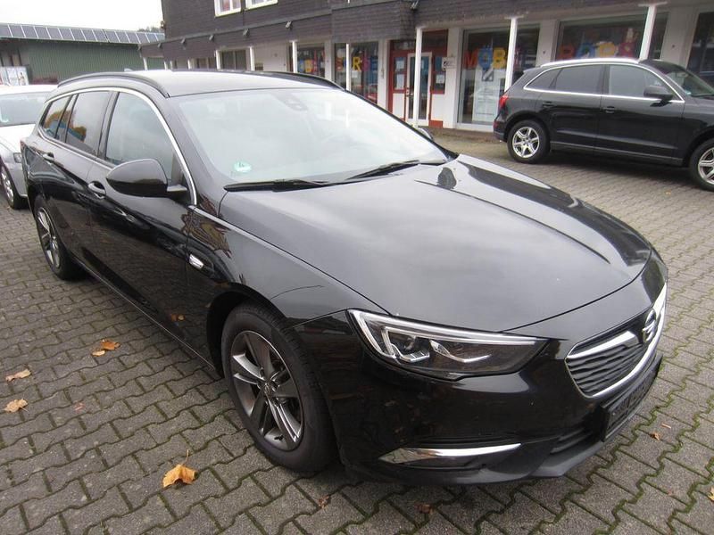 Schwarz Gebraucht 2018 Opel Insignia Business Edition Kombi | 8.750 € - Bild 1/4
