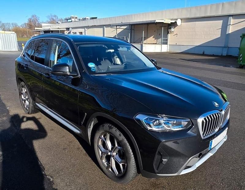 Schwarz Gebraucht 2024 BMW X3 Sport Line SUV | 50.900 € (Fairer Preis) - Bild 1/4