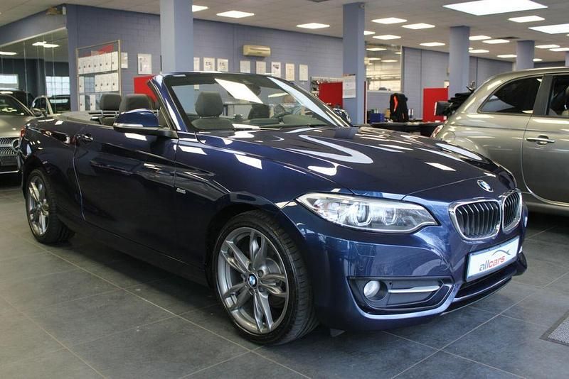 Gebraucht BMW 218 Sport Line 150 PS (110 kW) 2016 Blau Cabrio