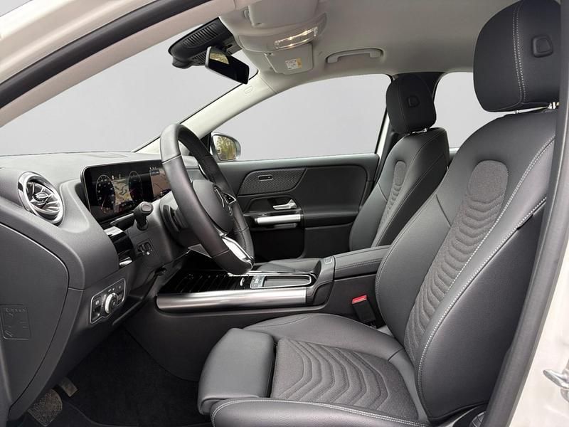 Gebraucht Mercedes GLA200 Progressive 120 PS (88 kW) 2024 Unilack polarweiß SUV