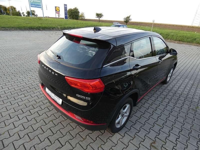 Neu DFSK Fengon 106 PS (77 kW) 2025 Schwarz SUV