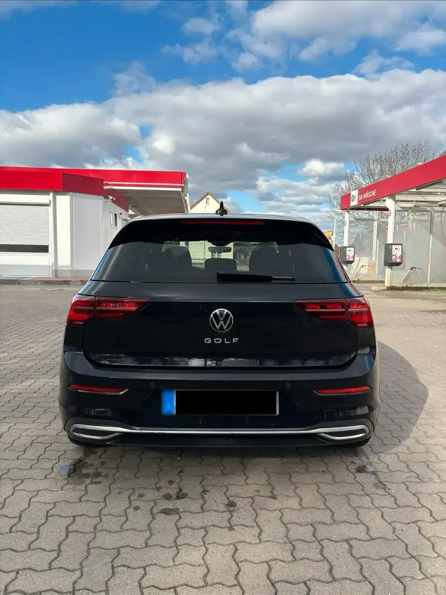 Gebraucht VW Golf VIII Style 131 PS (96 kW) 2020 Schwarz Limousine
