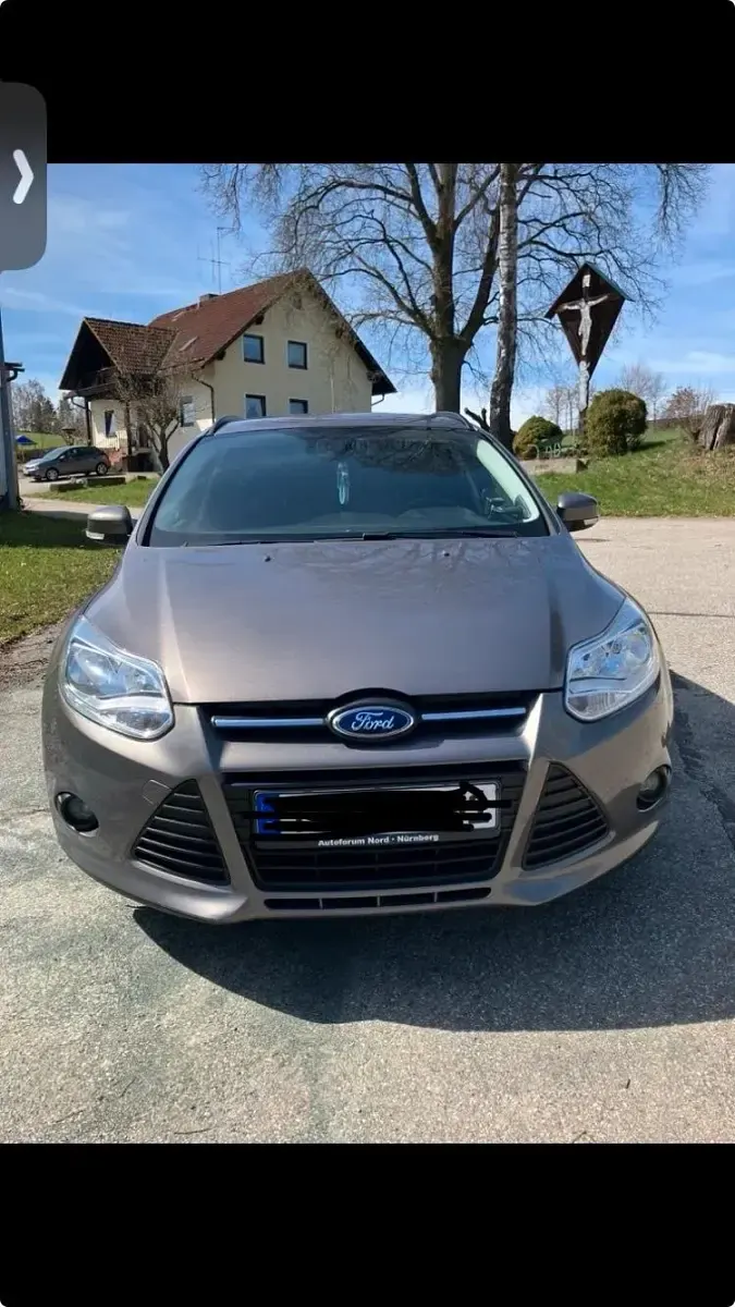 Gebraucht Ford Focus 125 PS (91 kW) 2014 Braun Kombi