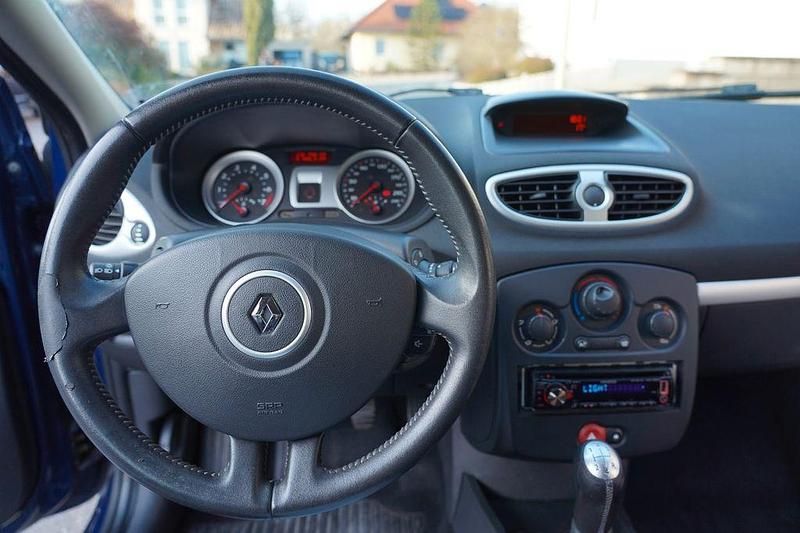 Gebraucht Renault Clio II Dynamique 75 PS (55 kW) 2008 Blau Limousine