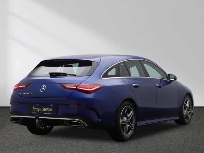 Gebraucht Mercedes CLA200 AMG 150 PS (110 kW) 2024 Blau Limousine