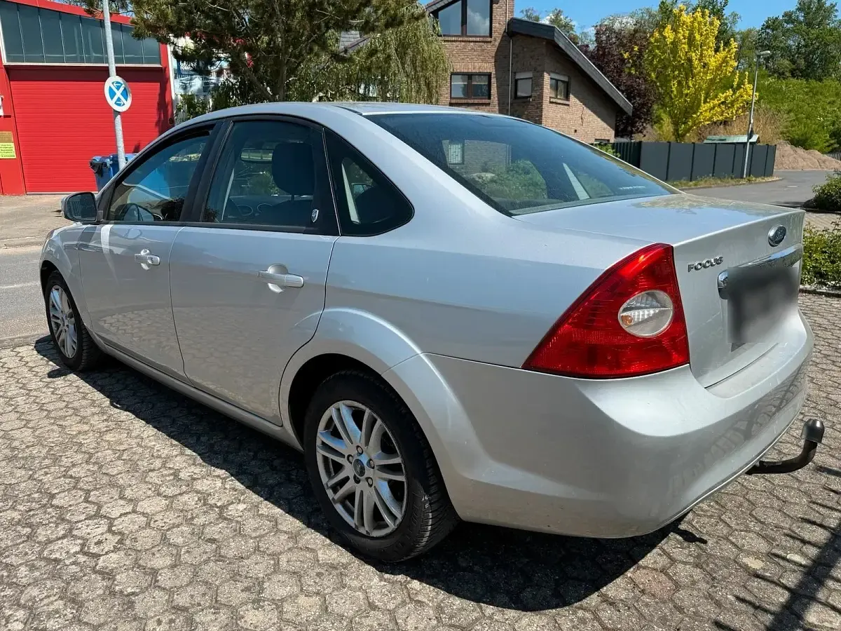 Used Ford Focus 145 HP (106 kW) 2008 Grey Sedan