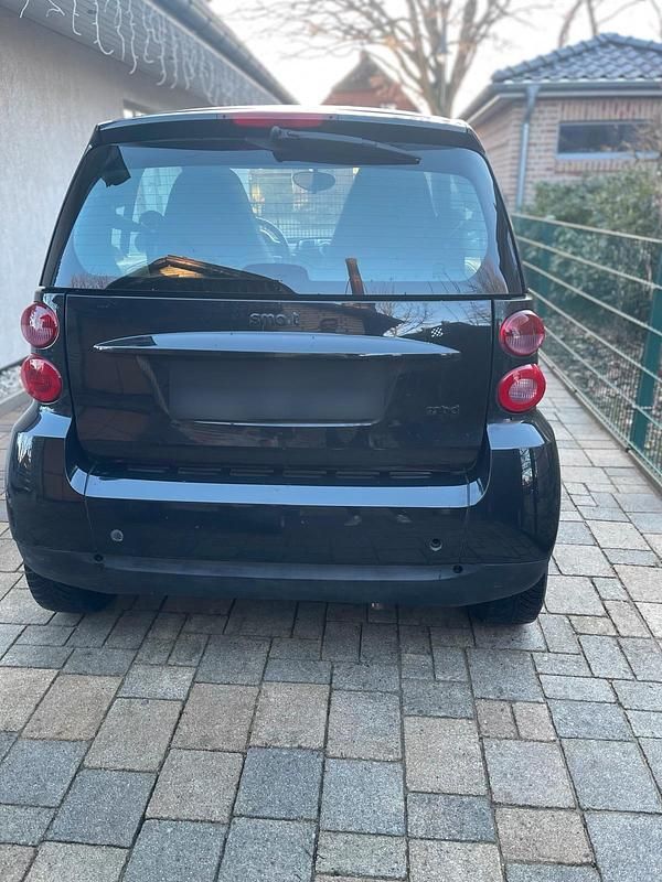 Gebraucht Smart ForTwo Coupé 61 PS (44 kW) 2011 Schwarz Coupé