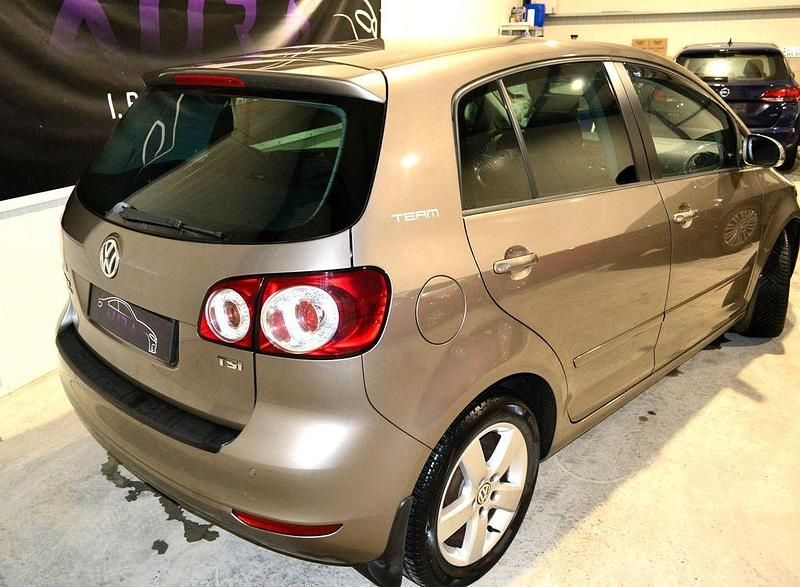 Gebraucht VW Golf VI Team 105 PS (77 kW) 2010 Braun Kleinwagen