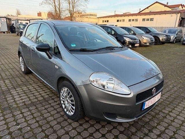Blau Gebraucht 2012 Fiat Punto Limousine | 3.499 € (Guter Preis) - Bild 1/4
