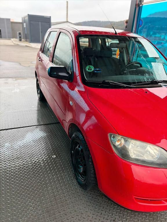 Gebraucht Mazda 2 Comfort 75 PS (55 kW) 2004 Rot Kleinwagen