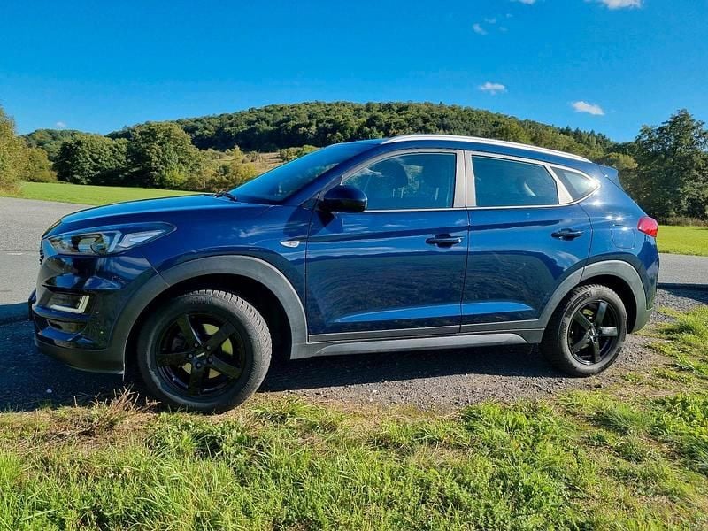 Blau Gebraucht 2019 Hyundai Tucson Style SUV | 15.900 € (Guter Preis) - Bild 1/4