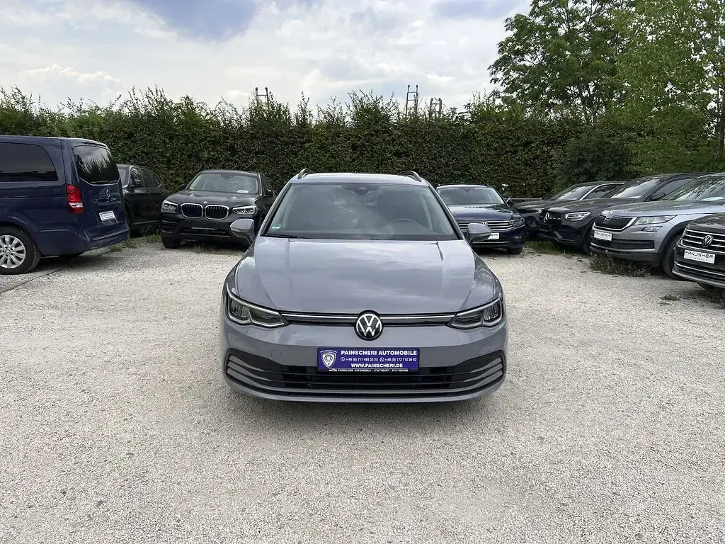 Gebraucht VW Golf VIII Life 150 PS (110 kW) 2021 Mondsteingrau Kombi