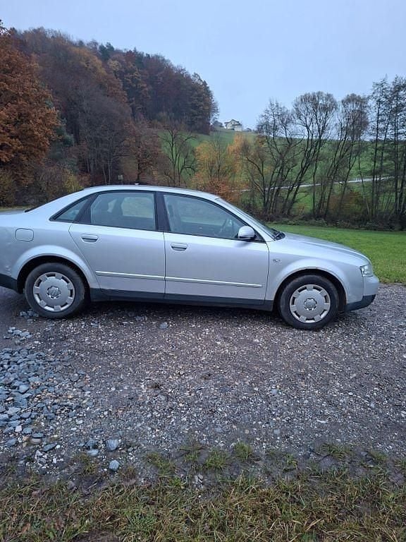 Gebraucht 2002 Audi A4 Limousine | 1.250 € (Superpreis) - Bild 1/4
