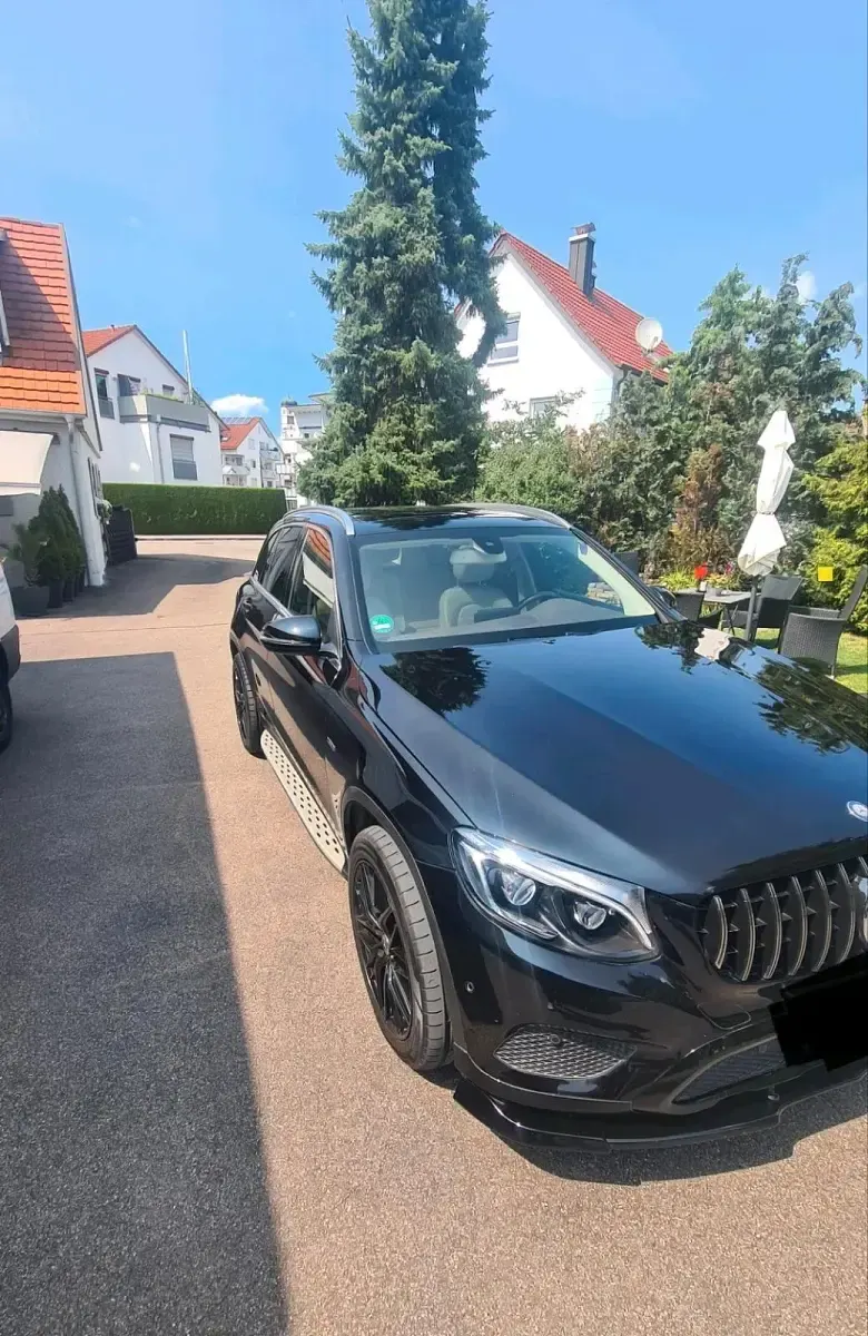 Gebraucht Mercedes GLC250 204 PS (150 kW) 2016 Schwarz SUV