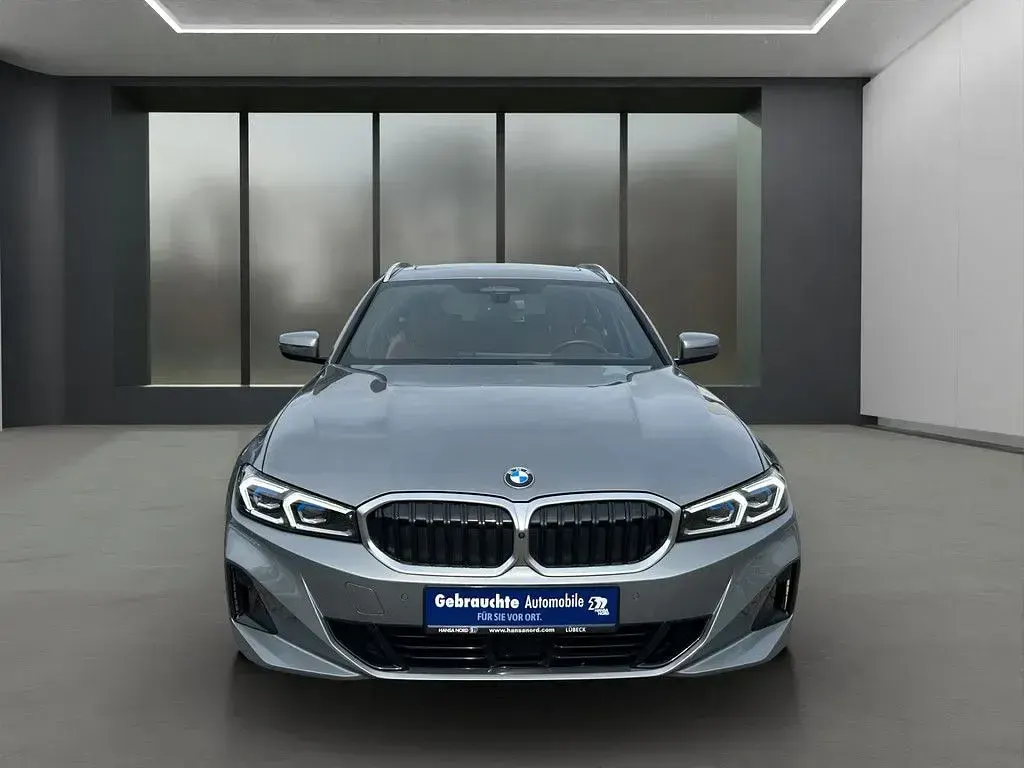 Gebraucht BMW 330 Comfort Edition 286 PS (210 kW) 2023 Grau / skyscraper grau (metallic) Kombi