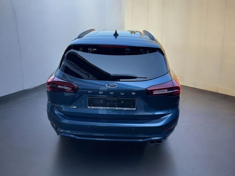 Gebraucht Ford Focus ST-Line 125 PS (91 kW) 2024 Chromablau metallic Kombi