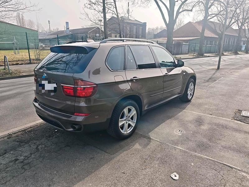 Gebraucht BMW X5 248 PS (182 kW) 2011 Braun SUV