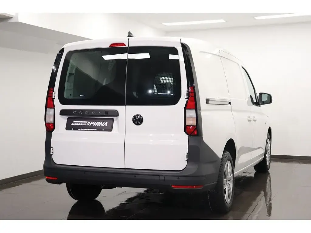 Gebraucht VW Caddy 102 PS (75 kW) 2025 Weiß Van / Kleinbus