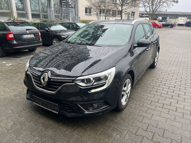 Schwarz Gebraucht 2017 Renault Mégane IV Limousine | 10.990 € (Etwas zu teuer) - Bild 1/4