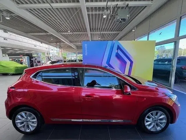 Gebraucht Renault Clio IV Intens 101 PS (74 kW) 2019 Dezirrot Limousine
