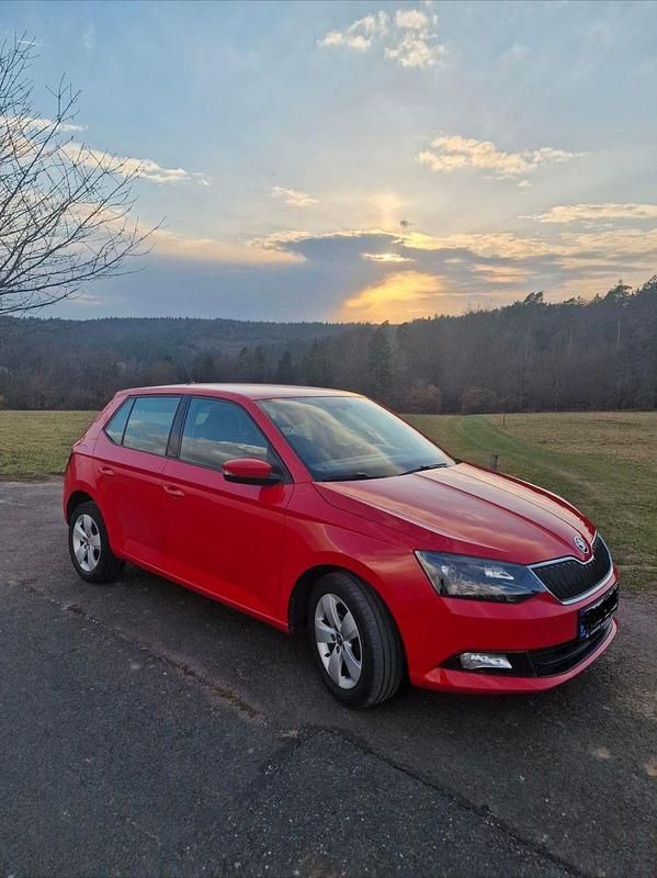 Gebraucht Skoda Fabia Style 95 PS (69 kW) 2018 Rot Limousine