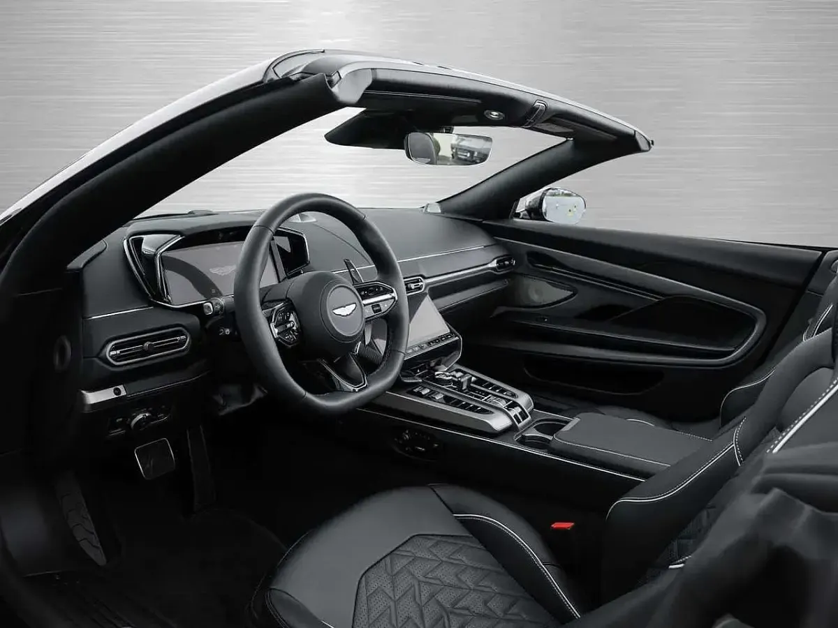 Neu Aston Martin Vanquish 835 PS (614 kW) 2026 Magnetic silver Cabrio