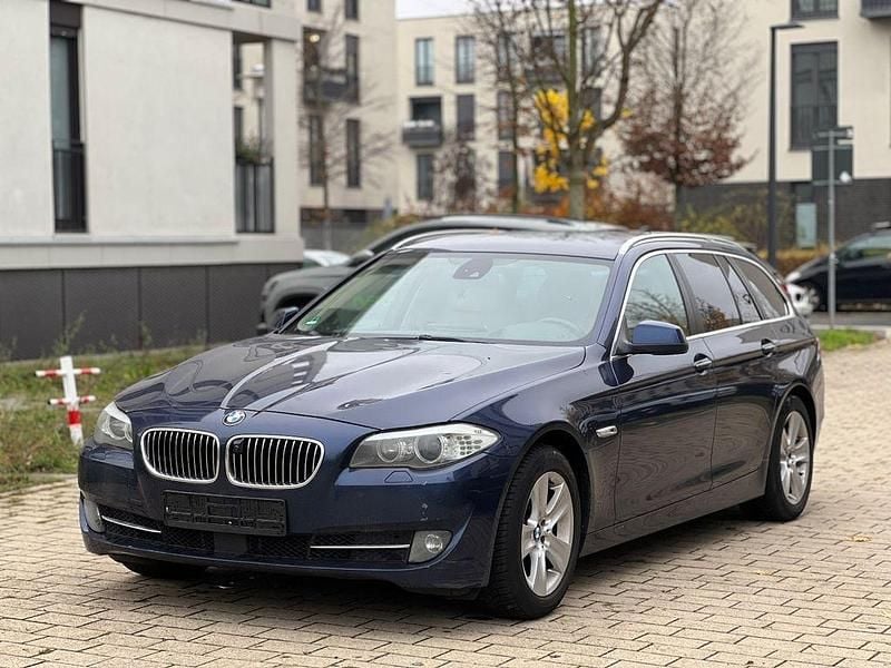 Second-hand BMW 525 204 CP (150 kW) 2012 Albastru Break