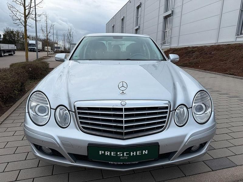 Gebraucht Mercedes E280 190 PS (139 kW) 2007 Silber Limousine