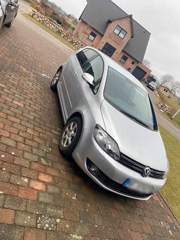 Gebraucht VW Golf VI 122 PS (89 kW) 2011 Silber Kleinwagen