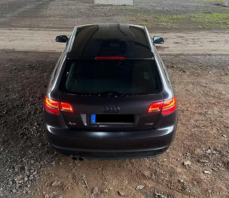 Gebraucht Audi A3 Ambition 125 PS (91 kW) 2010 Violet Kleinwagen