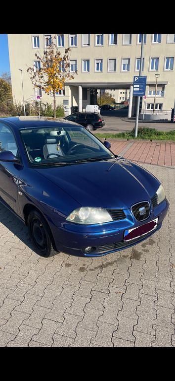 Blau Gebraucht 2006 Seat Ibiza Comfort Limousine | 1.200 € (Guter Preis) - Bild 1/4