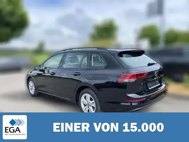 Gebraucht VW Golf VIII Life 131 PS (96 kW) 2024 Schwarz metallic Kombi