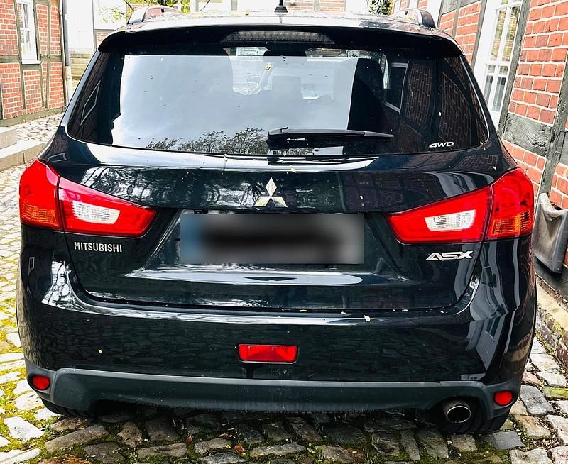 Gebraucht Mitsubishi ASX 150 PS (110 kW) 2015 Schwarz SUV