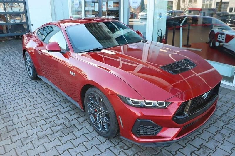 Neu Ford Mustang GT Fastback 446 PS (328 kW) 2026 Lucidred metallic Coupé
