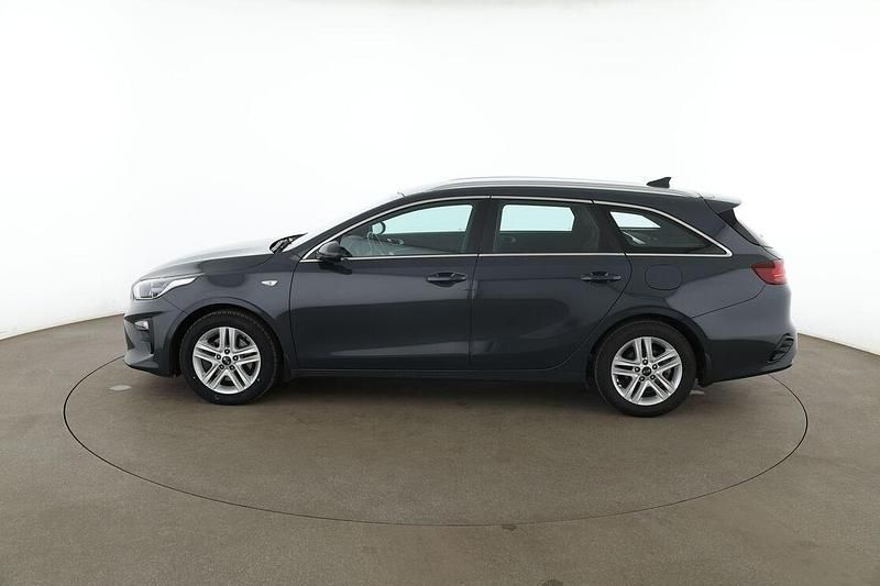 Używany Kia Ceed Vision 2021 Czarny Hatchback