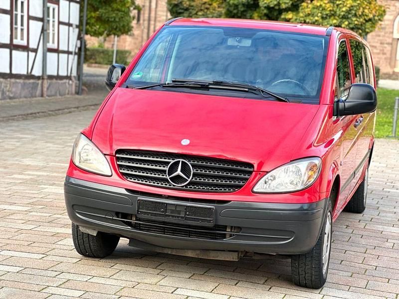 Gebraucht Mercedes Vito 150 PS (110 kW) 2007 Rot Van