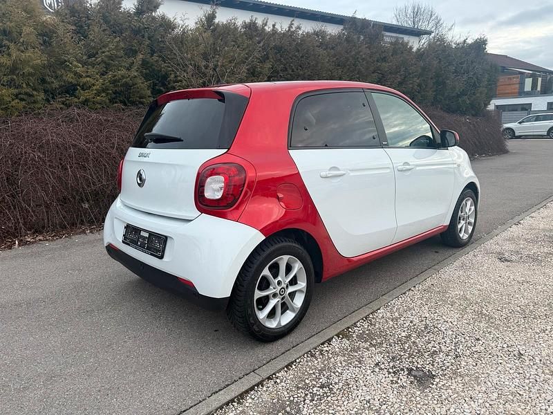 Gebraucht Smart ForFour 90 PS (66 kW) 2018 Weiß Kleinwagen